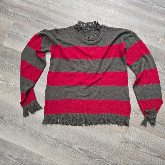 Freddy Kruger mask and size large  sweater. Mask is new. - Picture 2 of 8